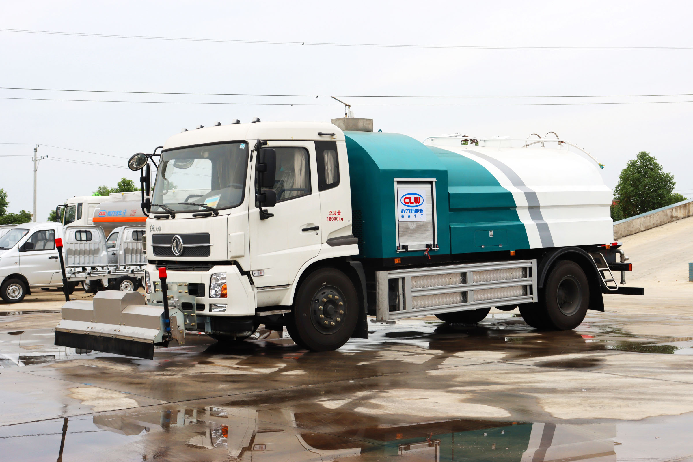 東風(fēng)天錦純電動(dòng)9方多功能清洗車(chē)圖片2