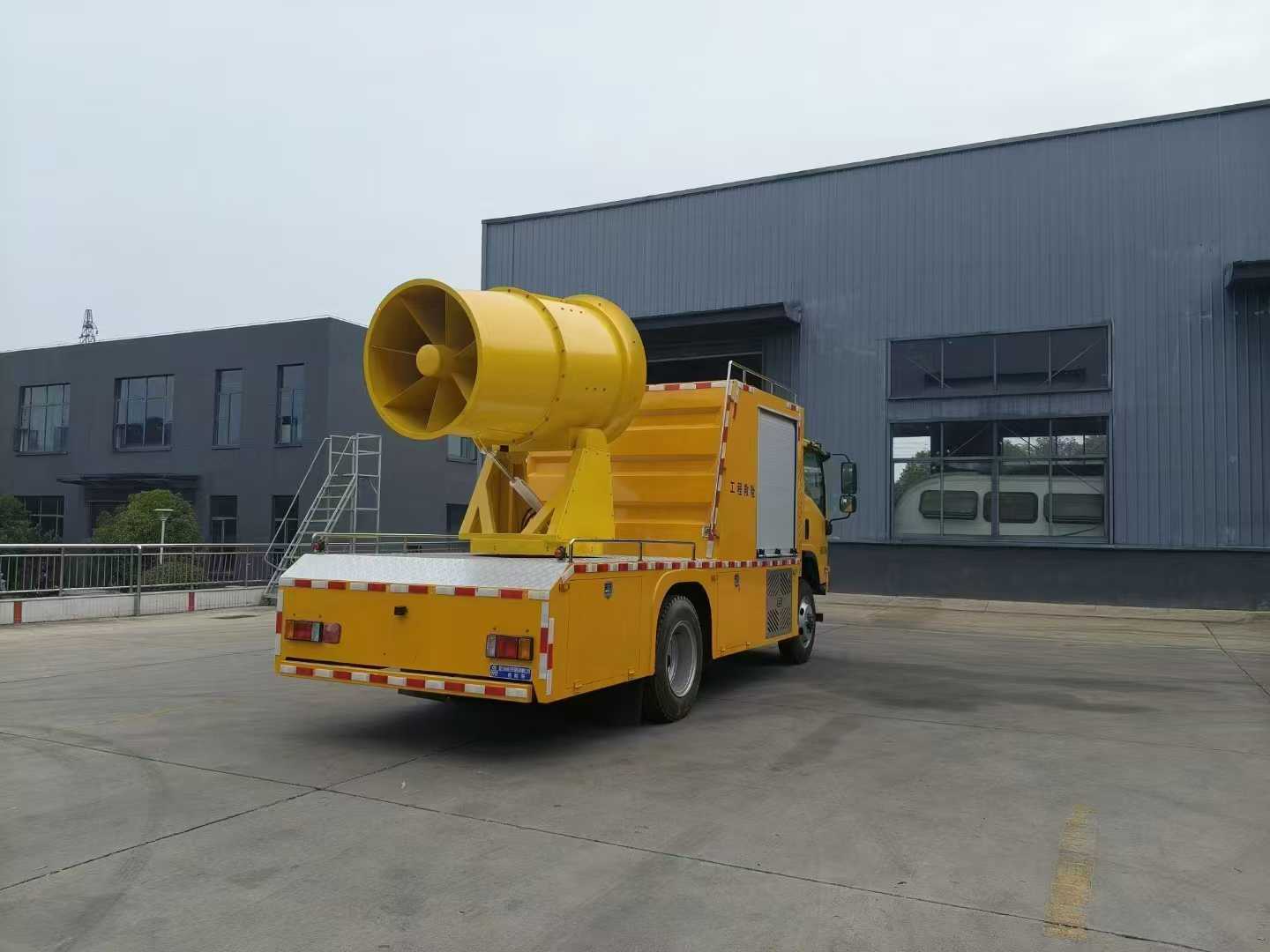 五十鈴10噸工程救險(xiǎn)搶險(xiǎn)車(chē)圖片4